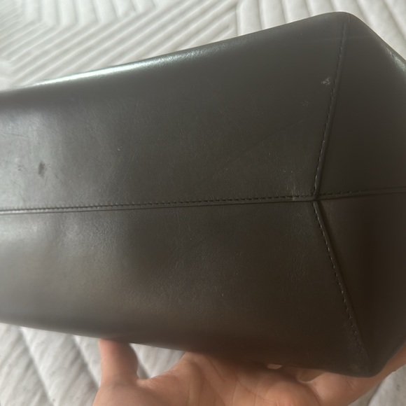 Mansur Gavriel black leather tote bag with red interior - Picture 17 of 17